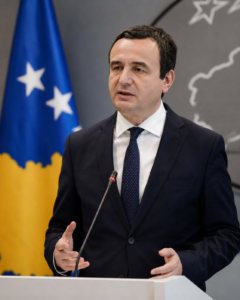 Kurti nis konsultimet me partitë për formimin e qeverisë së re.
